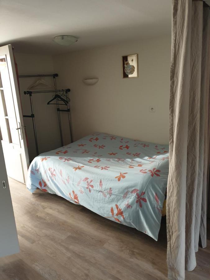 T1 Dans Maison Au Calme Realmont Ngoại thất bức ảnh